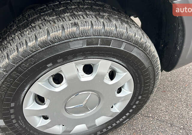 Чорний Мерседес Sprinter, об'ємом двигуна 0 л та пробігом 298 тис. км за 21750 $, фото 19 на Automoto.ua