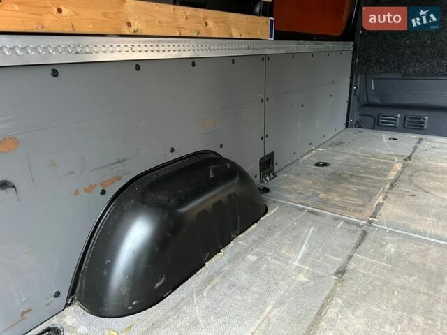 Черный Мерседес Sprinter, объемом двигателя 2.2 л и пробегом 288 тыс. км за 21450 $, фото 60 на Automoto.ua