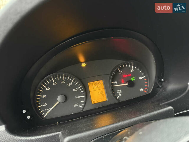 Черный Мерседес Sprinter, объемом двигателя 2.2 л и пробегом 290 тыс. км за 15600 $, фото 42 на Automoto.ua