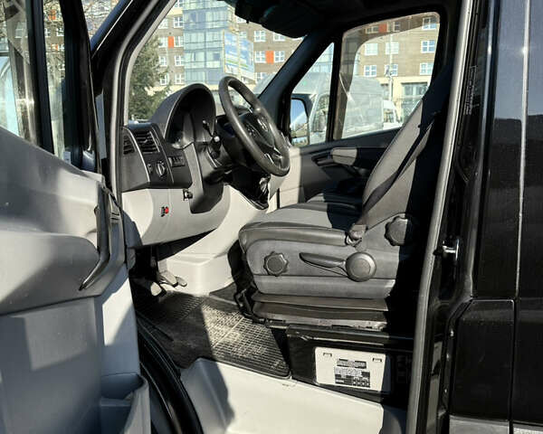 Черный Мерседес Sprinter, объемом двигателя 2.2 л и пробегом 500 тыс. км за 25800 $, фото 7 на Automoto.ua