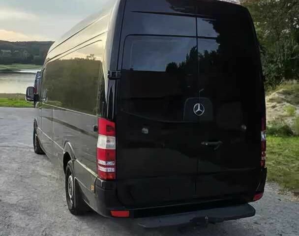 Черный Мерседес Sprinter, объемом двигателя 3 л и пробегом 76 тыс. км за 5600 $, фото 2 на Automoto.ua