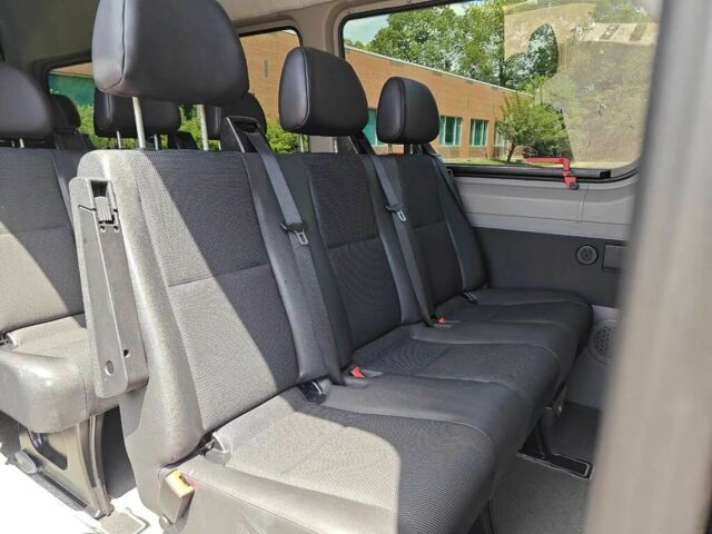 Черный Мерседес Sprinter, объемом двигателя 3 л и пробегом 77 тыс. км за 5600 $, фото 8 на Automoto.ua