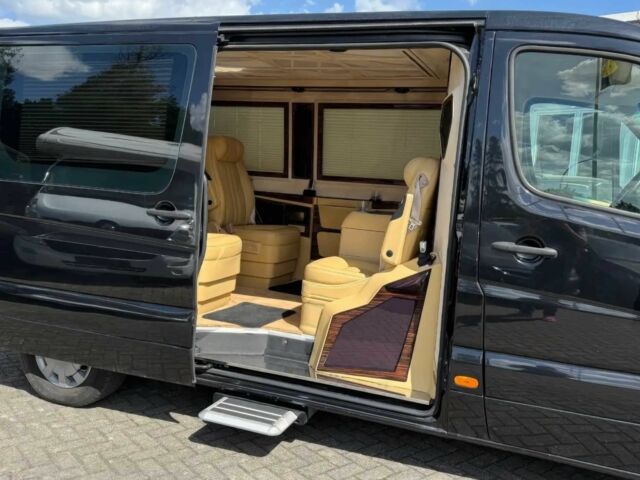 Черный Мерседес Sprinter, объемом двигателя 2.2 л и пробегом 80 тыс. км за 16000 $, фото 10 на Automoto.ua