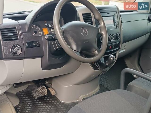 Черный Мерседес Sprinter, объемом двигателя 2.99 л и пробегом 320 тыс. км за 29750 $, фото 35 на Automoto.ua