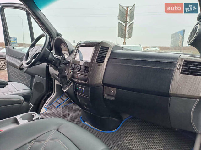 Черный Мерседес Sprinter, объемом двигателя 3 л и пробегом 218 тыс. км за 35790 $, фото 35 на Automoto.ua