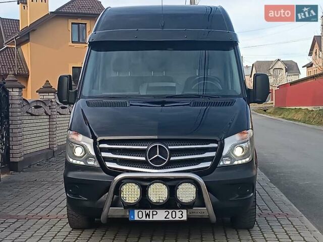 Черный Мерседес Sprinter, объемом двигателя 2.99 л и пробегом 320 тыс. км за 29750 $, фото 6 на Automoto.ua