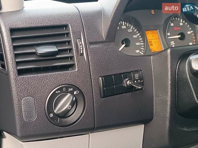 Черный Мерседес Sprinter, объемом двигателя 2.99 л и пробегом 320 тыс. км за 29750 $, фото 36 на Automoto.ua