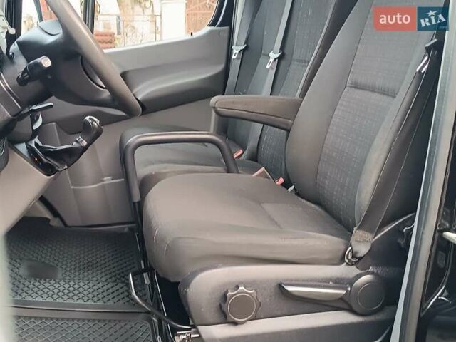 Черный Мерседес Sprinter, объемом двигателя 2.99 л и пробегом 320 тыс. км за 29750 $, фото 37 на Automoto.ua