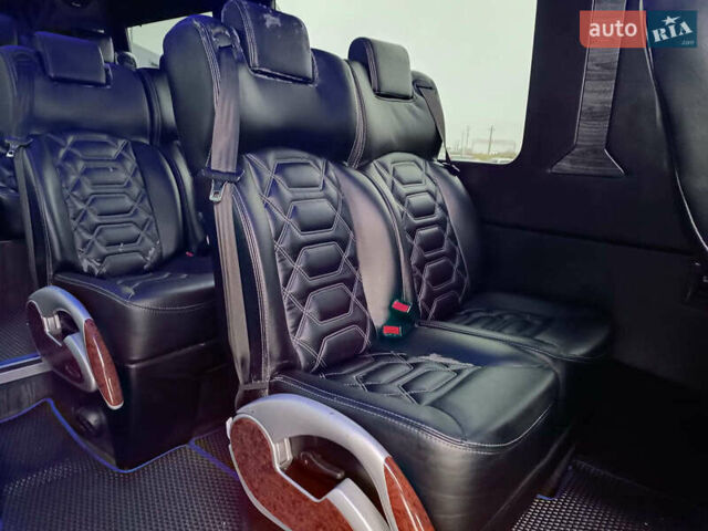 Черный Мерседес Sprinter, объемом двигателя 3 л и пробегом 218 тыс. км за 35790 $, фото 45 на Automoto.ua