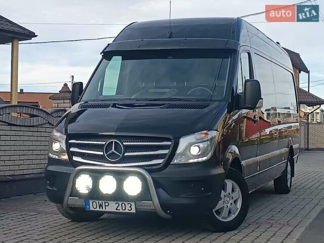 Черный Мерседес Sprinter, объемом двигателя 2.99 л и пробегом 320 тыс. км за 29750 $, фото 2 на Automoto.ua