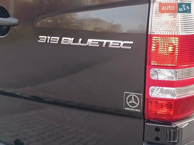 Черный Мерседес Sprinter, объемом двигателя 2.99 л и пробегом 320 тыс. км за 29750 $, фото 18 на Automoto.ua
