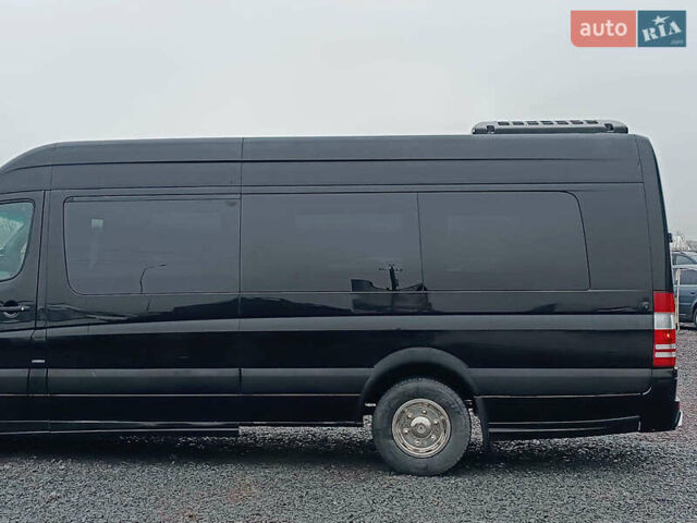 Черный Мерседес Sprinter, объемом двигателя 3 л и пробегом 218 тыс. км за 35790 $, фото 3 на Automoto.ua