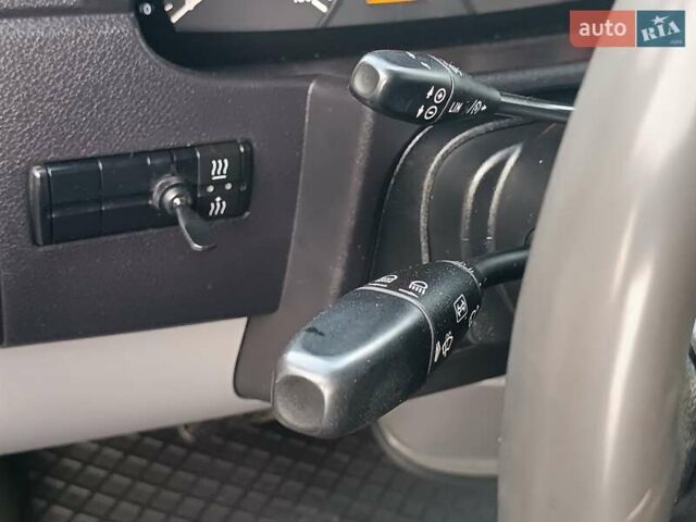 Черный Мерседес Sprinter, объемом двигателя 2.99 л и пробегом 320 тыс. км за 29750 $, фото 48 на Automoto.ua