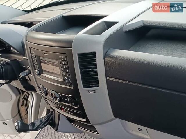 Черный Мерседес Sprinter, объемом двигателя 2.99 л и пробегом 320 тыс. км за 29750 $, фото 45 на Automoto.ua