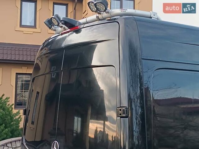 Черный Мерседес Sprinter, объемом двигателя 2.99 л и пробегом 320 тыс. км за 29750 $, фото 31 на Automoto.ua