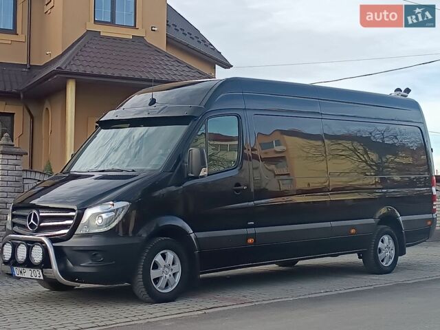 Черный Мерседес Sprinter, объемом двигателя 3 л и пробегом 320 тыс. км за 25990 $, фото 4 на Automoto.ua