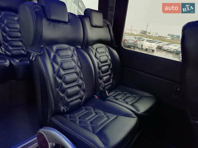 Черный Мерседес Sprinter, объемом двигателя 3 л и пробегом 218 тыс. км за 35790 $, фото 47 на Automoto.ua