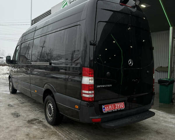 Черный Мерседес Sprinter, объемом двигателя 0 л и пробегом 450 тыс. км за 21500 $, фото 3 на Automoto.ua