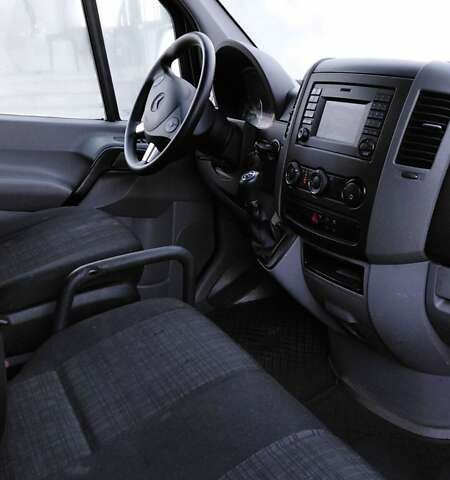 Чорний Мерседес Sprinter, об'ємом двигуна 2.2 л та пробігом 350 тис. км за 23185 $, фото 11 на Automoto.ua