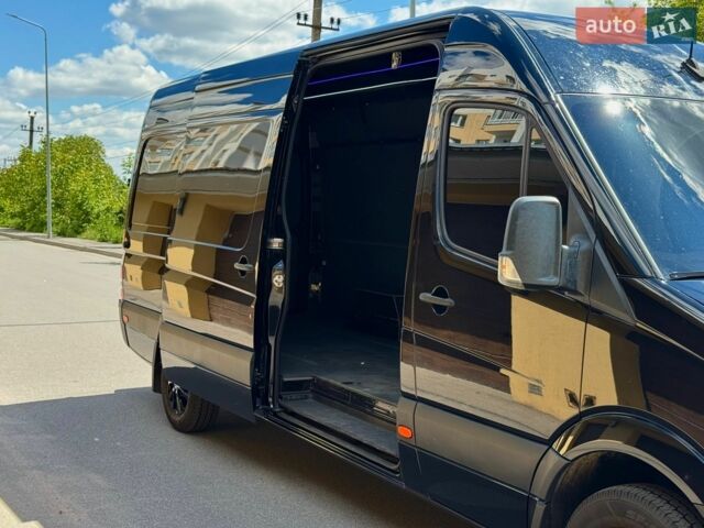 Черный Мерседес Sprinter, объемом двигателя 2.14 л и пробегом 372 тыс. км за 32000 $, фото 37 на Automoto.ua