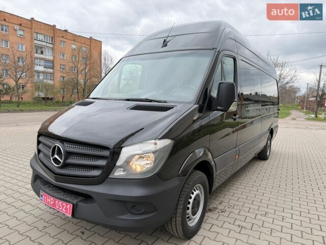 Черный Мерседес Sprinter, объемом двигателя 2.2 л и пробегом 262 тыс. км за 21600 $, фото 2 на Automoto.ua