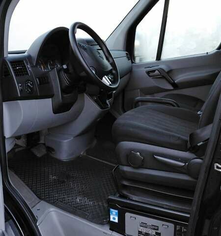 Чорний Мерседес Sprinter, об'ємом двигуна 2.2 л та пробігом 350 тис. км за 23185 $, фото 9 на Automoto.ua