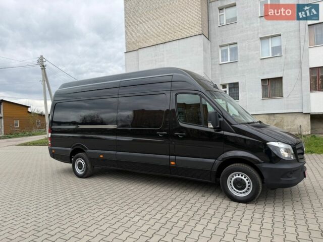 Черный Мерседес Sprinter, объемом двигателя 2.2 л и пробегом 262 тыс. км за 21600 $, фото 6 на Automoto.ua