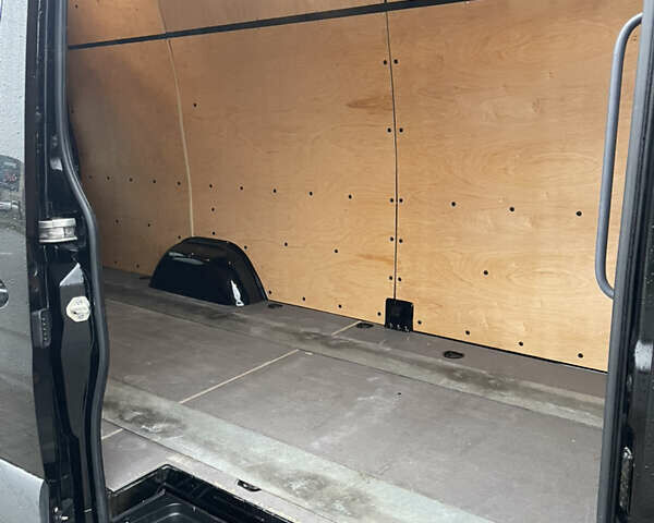 Чорний Мерседес Sprinter, об'ємом двигуна 2.2 л та пробігом 372 тис. км за 25500 $, фото 21 на Automoto.ua