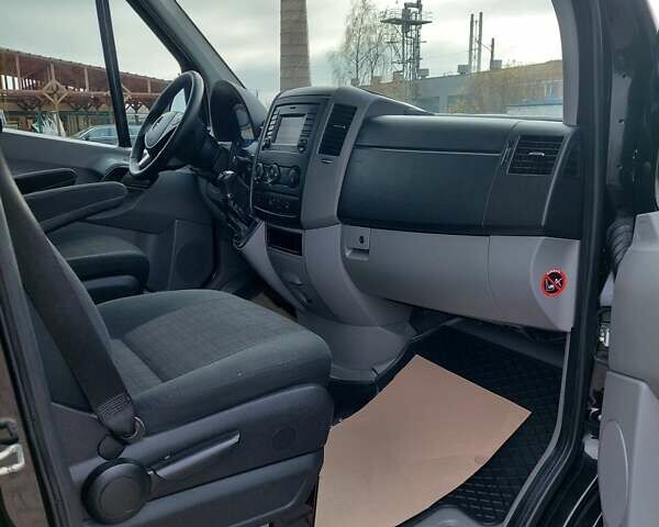 Черный Мерседес Sprinter, объемом двигателя 3 л и пробегом 280 тыс. км за 34822 $, фото 1 на Automoto.ua
