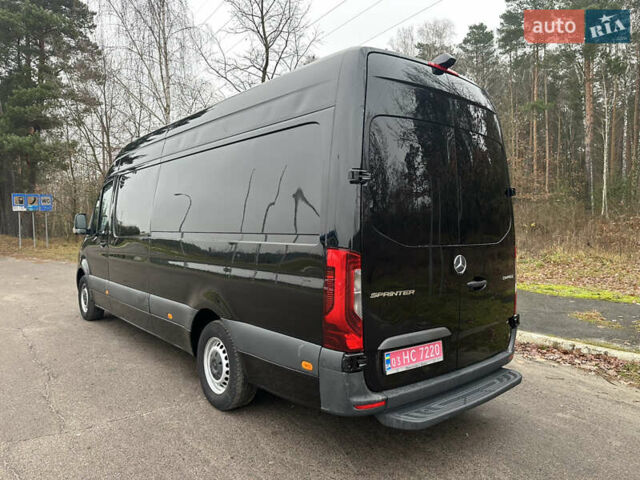 Черный Мерседес Sprinter, объемом двигателя 2.2 л и пробегом 370 тыс. км за 23800 $, фото 8 на Automoto.ua