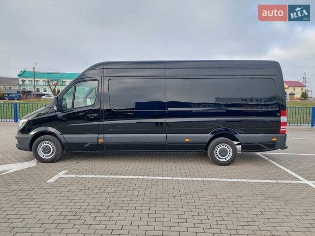 Черный Мерседес Sprinter, объемом двигателя 3 л и пробегом 280 тыс. км за 34822 $, фото 6 на Automoto.ua