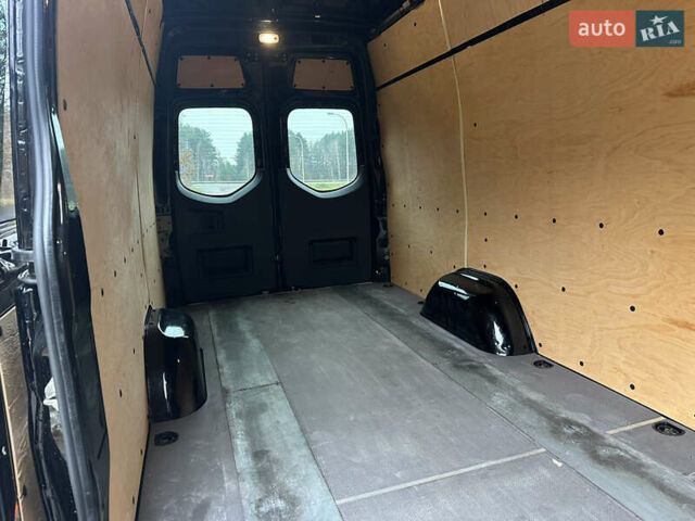 Черный Мерседес Sprinter, объемом двигателя 2.2 л и пробегом 370 тыс. км за 23800 $, фото 31 на Automoto.ua