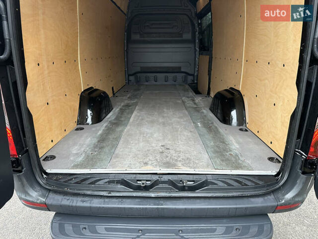 Черный Мерседес Sprinter, объемом двигателя 2.2 л и пробегом 370 тыс. км за 23800 $, фото 29 на Automoto.ua