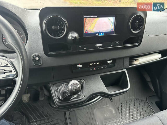 Черный Мерседес Sprinter, объемом двигателя 2.2 л и пробегом 370 тыс. км за 23800 $, фото 22 на Automoto.ua