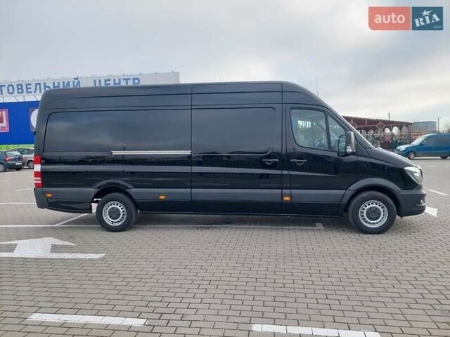 Черный Мерседес Sprinter, объемом двигателя 3 л и пробегом 280 тыс. км за 34822 $, фото 10 на Automoto.ua
