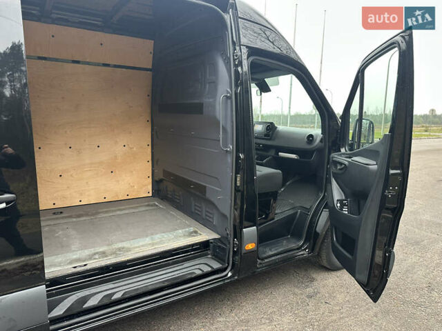 Черный Мерседес Sprinter, объемом двигателя 2.2 л и пробегом 370 тыс. км за 23800 $, фото 30 на Automoto.ua