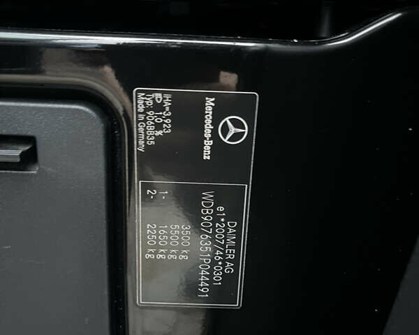 Чорний Мерседес Sprinter, об'ємом двигуна 2.2 л та пробігом 372 тис. км за 25500 $, фото 12 на Automoto.ua