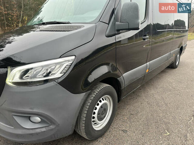 Черный Мерседес Sprinter, объемом двигателя 2.2 л и пробегом 370 тыс. км за 23800 $, фото 15 на Automoto.ua