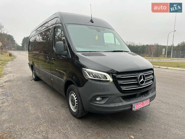 Черный Мерседес Sprinter, объемом двигателя 2.2 л и пробегом 370 тыс. км за 23800 $, фото 2 на Automoto.ua