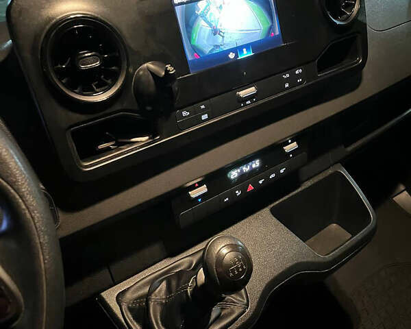 Чорний Мерседес Sprinter, об'ємом двигуна 2.2 л та пробігом 372 тис. км за 25500 $, фото 30 на Automoto.ua