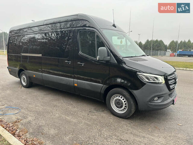 Черный Мерседес Sprinter, объемом двигателя 2.2 л и пробегом 370 тыс. км за 23800 $, фото 3 на Automoto.ua