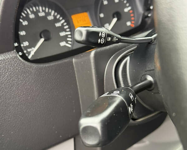 Чорний Мерседес Sprinter, об'ємом двигуна 0 л та пробігом 297 тис. км за 18800 $, фото 11 на Automoto.ua