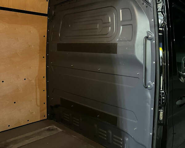 Чорний Мерседес Sprinter, об'ємом двигуна 2.2 л та пробігом 372 тис. км за 25500 $, фото 34 на Automoto.ua