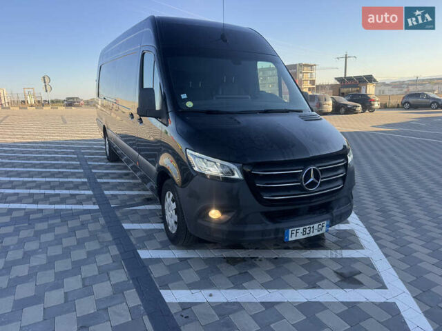 Черный Мерседес Sprinter, объемом двигателя 0 л и пробегом 430 тыс. км за 44977 $, фото 3 на Automoto.ua