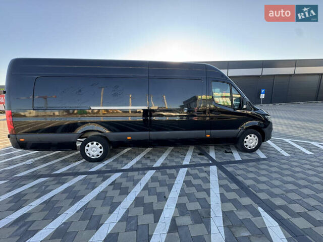 Черный Мерседес Sprinter, объемом двигателя 0 л и пробегом 430 тыс. км за 44977 $, фото 15 на Automoto.ua