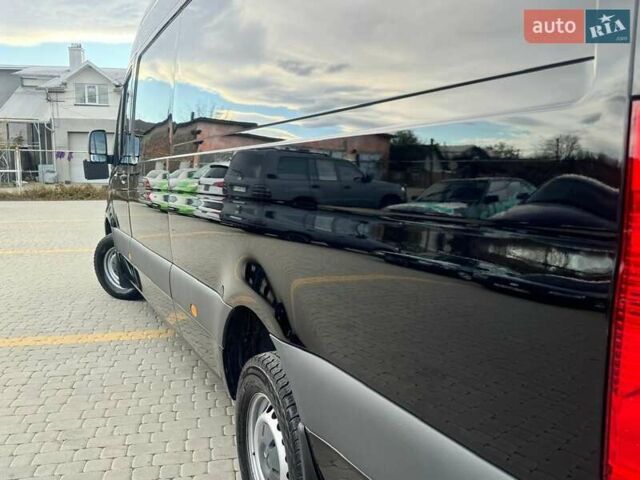 Черный Мерседес Sprinter, объемом двигателя 3 л и пробегом 196 тыс. км за 39900 $, фото 46 на Automoto.ua