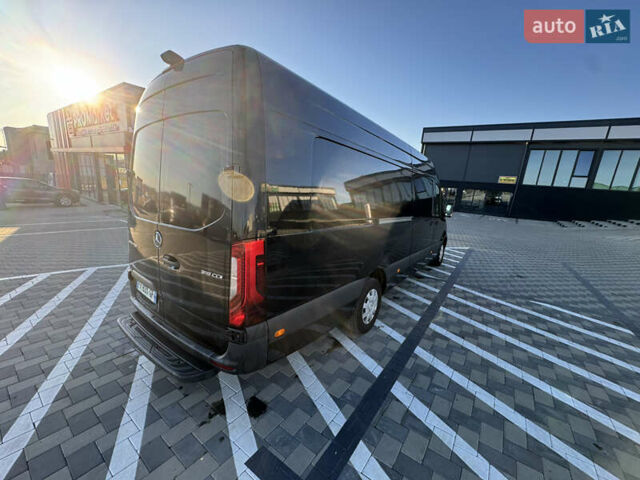 Черный Мерседес Sprinter, объемом двигателя 0 л и пробегом 430 тыс. км за 44977 $, фото 12 на Automoto.ua