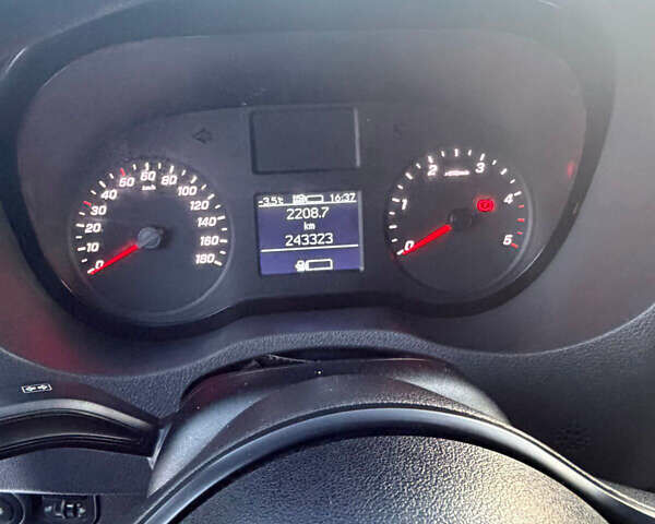 Чорний Мерседес Sprinter, об'ємом двигуна 2.2 л та пробігом 243 тис. км за 24200 $, фото 12 на Automoto.ua