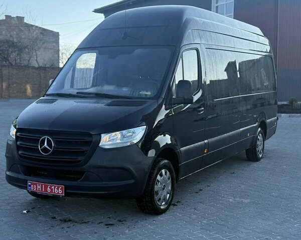 Чорний Мерседес Sprinter, об'ємом двигуна 0 л та пробігом 255 тис. км за 23900 $, фото 1 на Automoto.ua