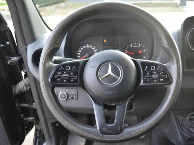 Черный Мерседес Sprinter, объемом двигателя 2.2 л и пробегом 30 тыс. км за 11000 $, фото 7 на Automoto.ua